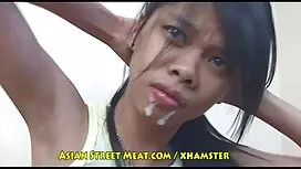 أعطوه مؤخرته ليرشه ك ...