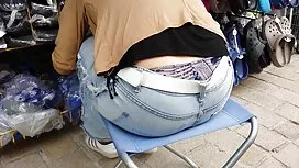 شذب شجرة عيد الميلاد ...