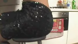 لا أحد يجب صور نسوان ...