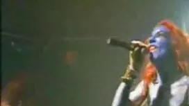 فتاة سوداء تركب أعضا ...