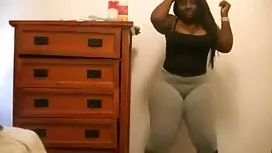 لقد وعد بأن صور فيدي ...